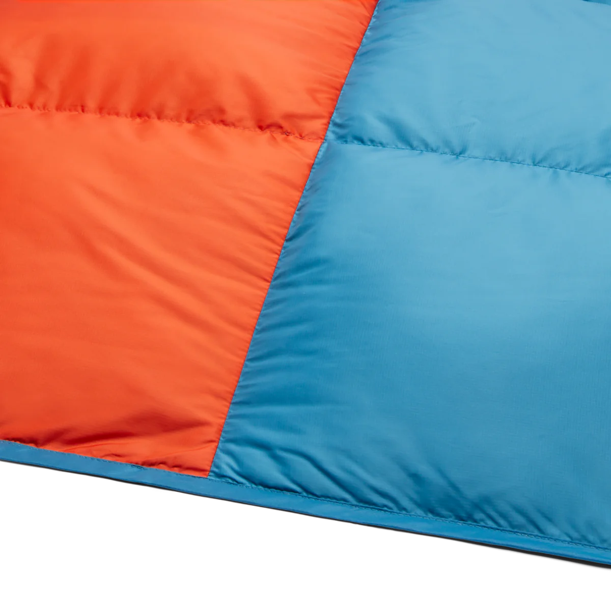 Fuego Down Blanket - Single